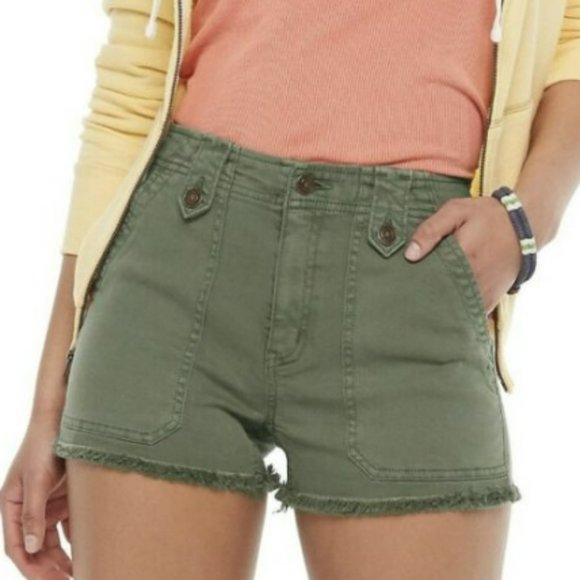 OLIVE GREEN HIGH RISE SHORTS - Picture 3 of 3